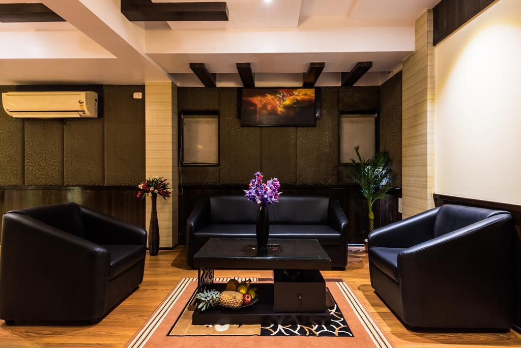 Hotel Peace Park Panvel Exterior foto